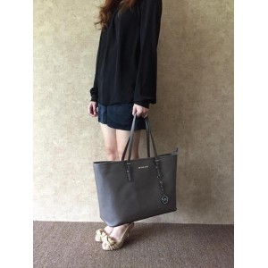 [NEW] MICHAEL KORS 30T5STVT2L JET SET TRAVEL MEDIUM SAFFIANO LEATHER TOP-ZIP TOTE